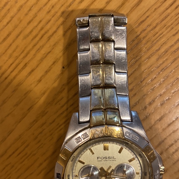 Authentic Fossil Watch - Picture 3 of 6